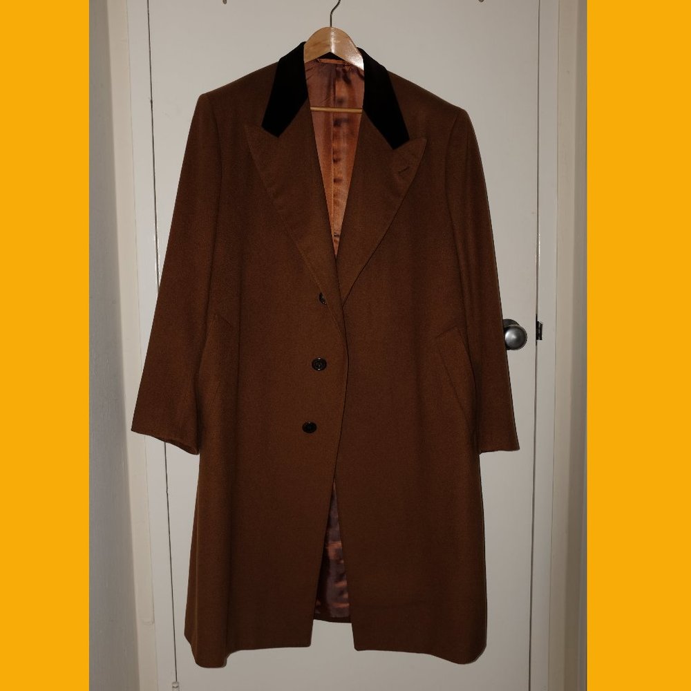 Oxford Cashmere Overcoat, fully lined - Like New.